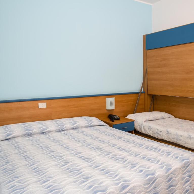 Albergo Ridente - Camera Tripla Standard - 5