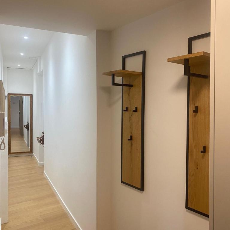 Historic Bright and Beautiful Apartment in Old Nice with Castle Hill View - Appartement 2 Chambres - 9