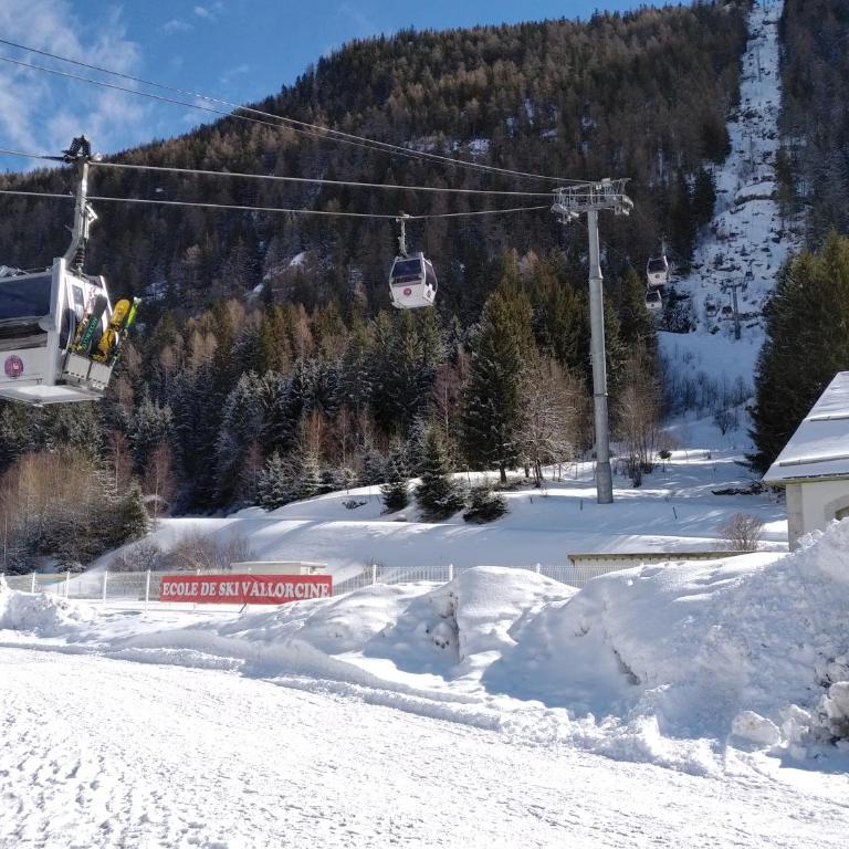 Chalet Walser à VALLORCINE 13 kms CHAMONIX France - Appartement 1 Chambre - 53
