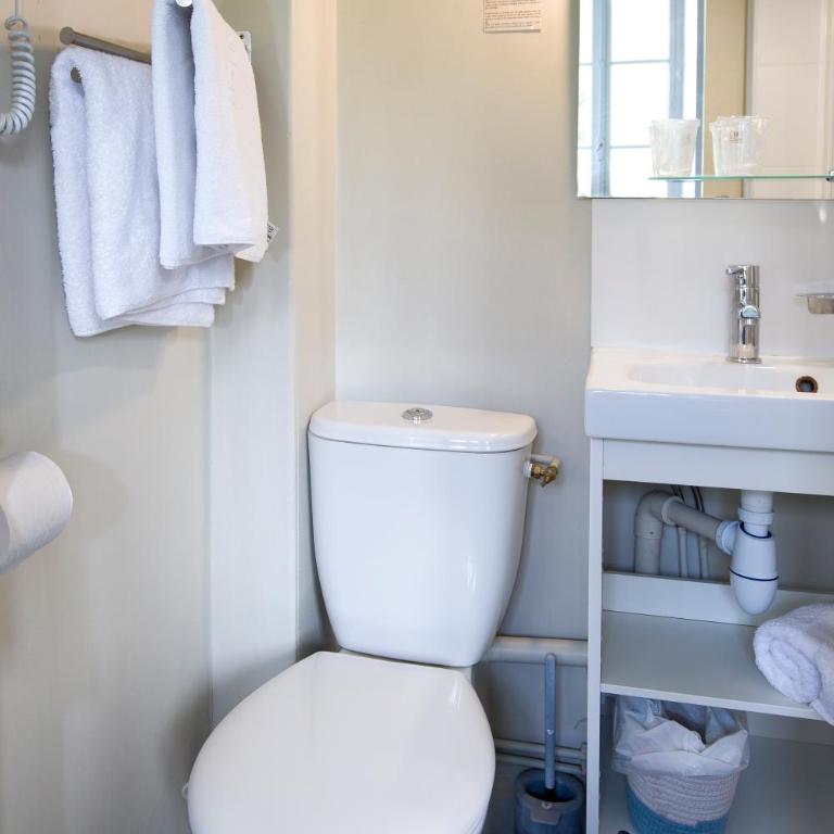 Logis Hotel & Restaurant Le Carnot - Chambre Double Économique - 3
