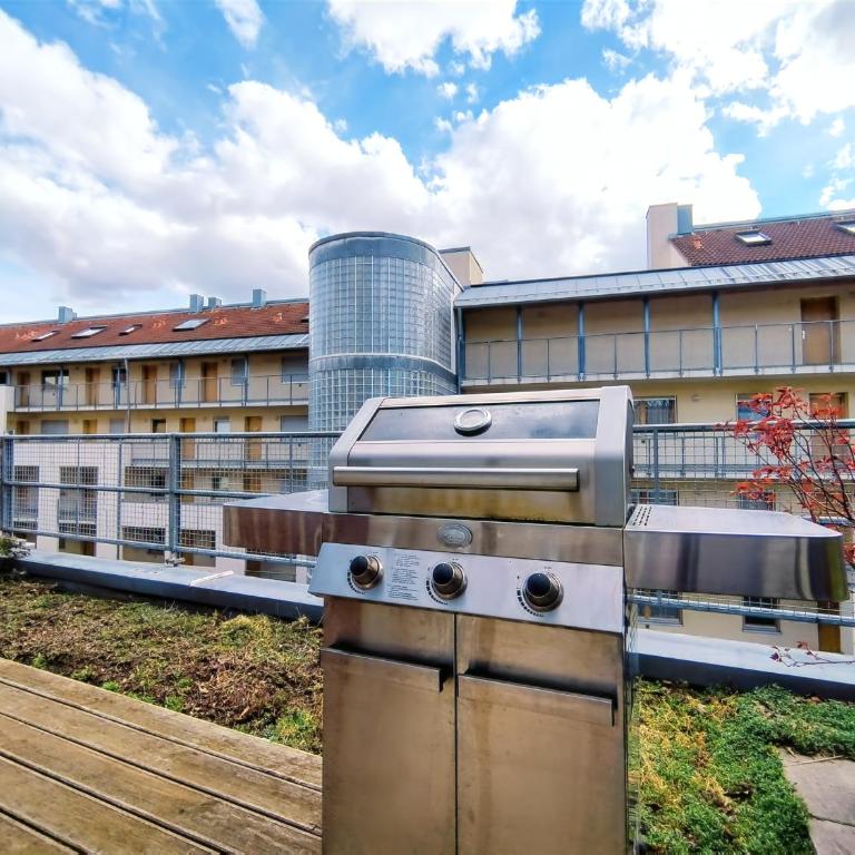 Design-Apartmenthaus für bis zu 12, modern, Dachterrasse, Grill, ruhige Lage, SmartTVs, Wii,WLAN - Appartamento con 2 Camere da Letto - 21