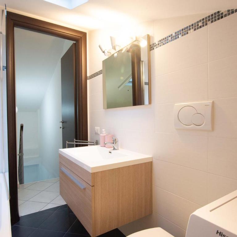 CASA.AD - Appartamento con 2 Camere da Letto - 13