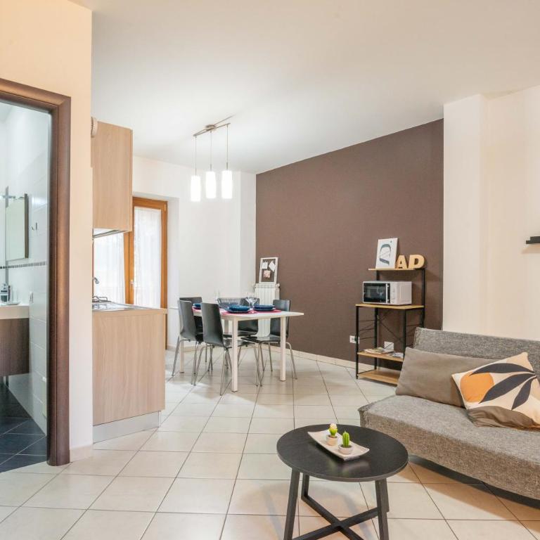 CASA.AD - Appartamento con 2 Camere da Letto - 23