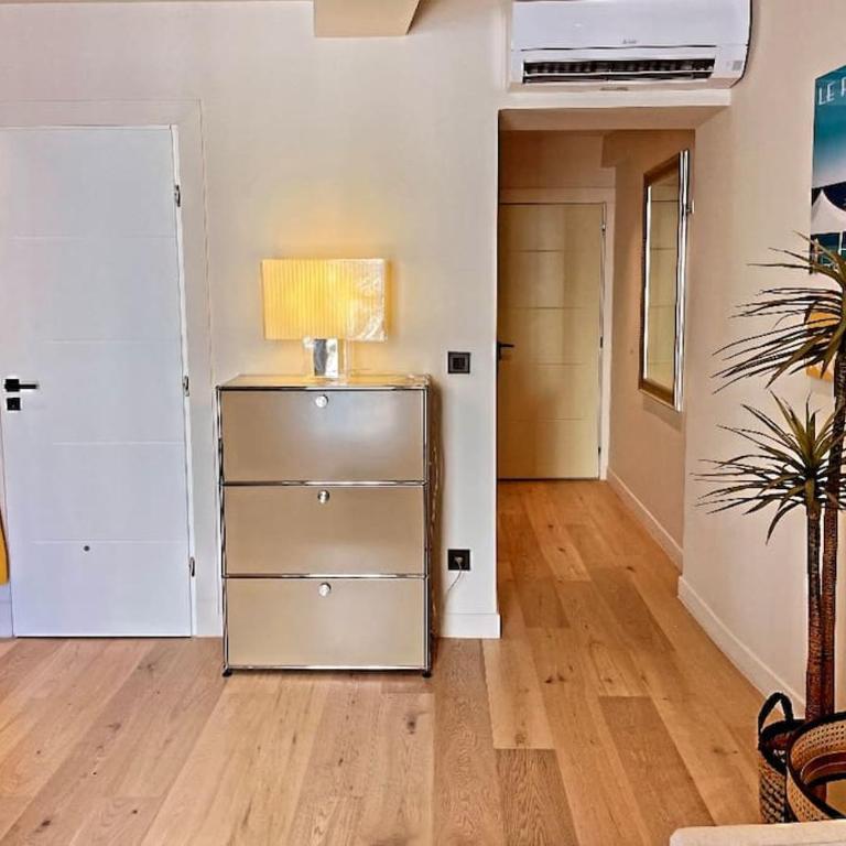 Masséna street, 2 rooms balcony - Appartement 1 Chambre - 8