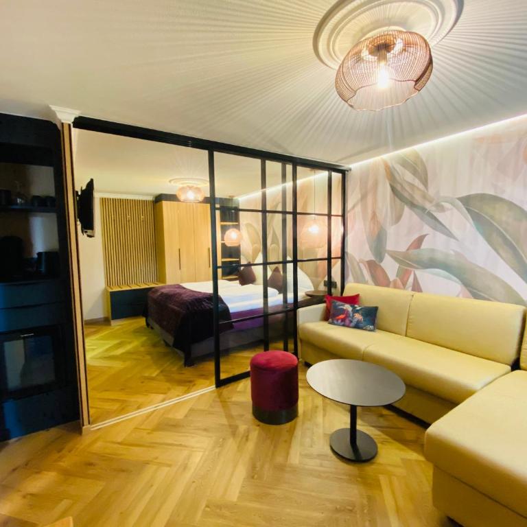 ZUM SCHLOSS - Boutique-Hotel - Junior Suite - 6