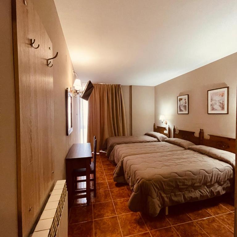 Hotel Orla - Habitación Triple (3 adultos) - 3