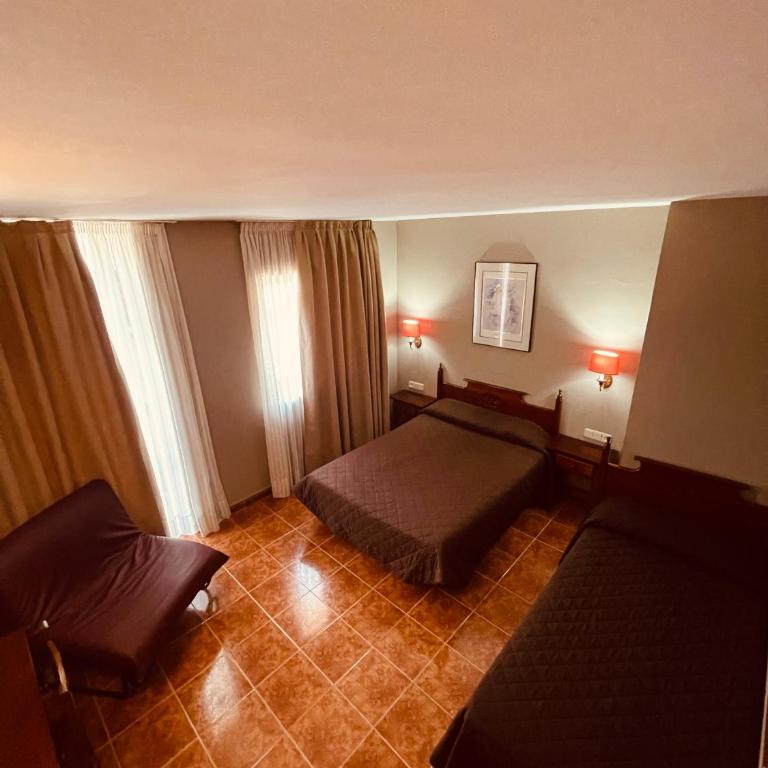 Hotel Orla - Habitación Triple (3 adultos) - 1