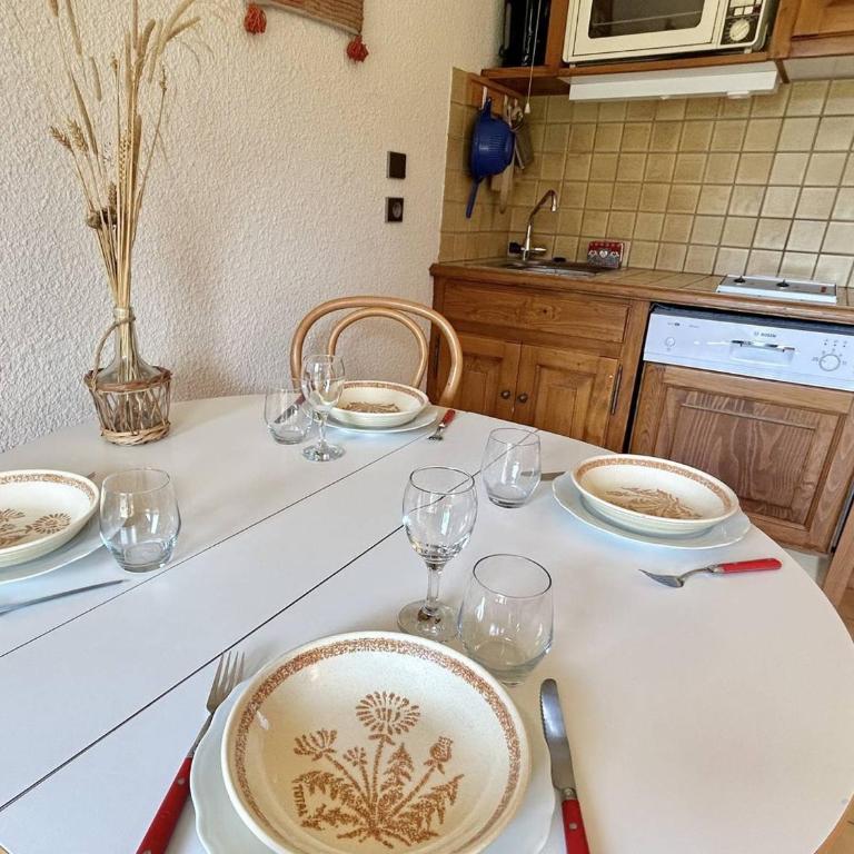 Studio Alcôve Cosy, 4 Pers, Jardin, Parking, Proche Télécabine et Golf - Megève - FR-1-597-21 - Appartement (4 Adultes) - 9