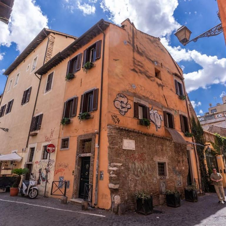 Piazza dei Renzi Trastevere building 4 bedroom with terrace - Appartamento - 24