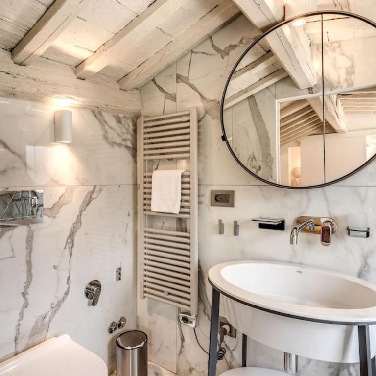 Piazza dei Renzi Trastevere building 4 bedroom with terrace - Appartamento - 37