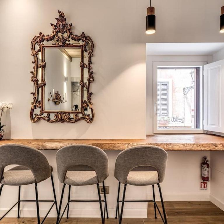 Piazza dei Renzi Trastevere building 4 bedroom with terrace - Appartamento - 40