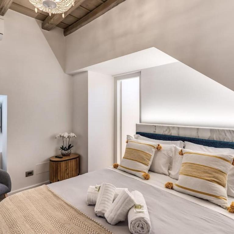 Piazza dei Renzi Trastevere building 4 bedroom with terrace - Appartamento - 44