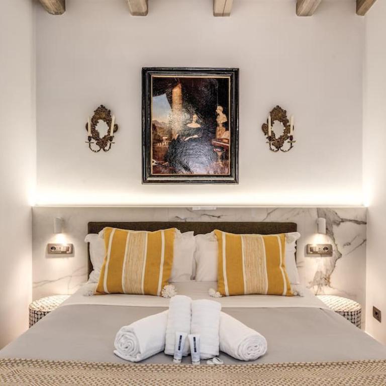 Piazza dei Renzi Trastevere building 4 bedroom with terrace - Appartamento - 51