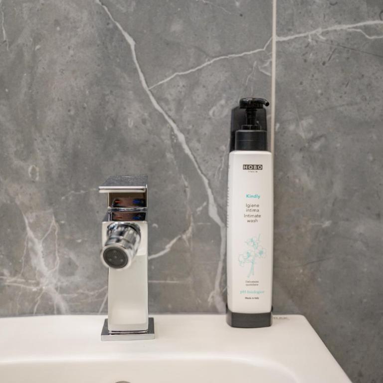 Affittacamere I Tesori di Modena - Camera Matrimoniale con Bagno Privato - 5