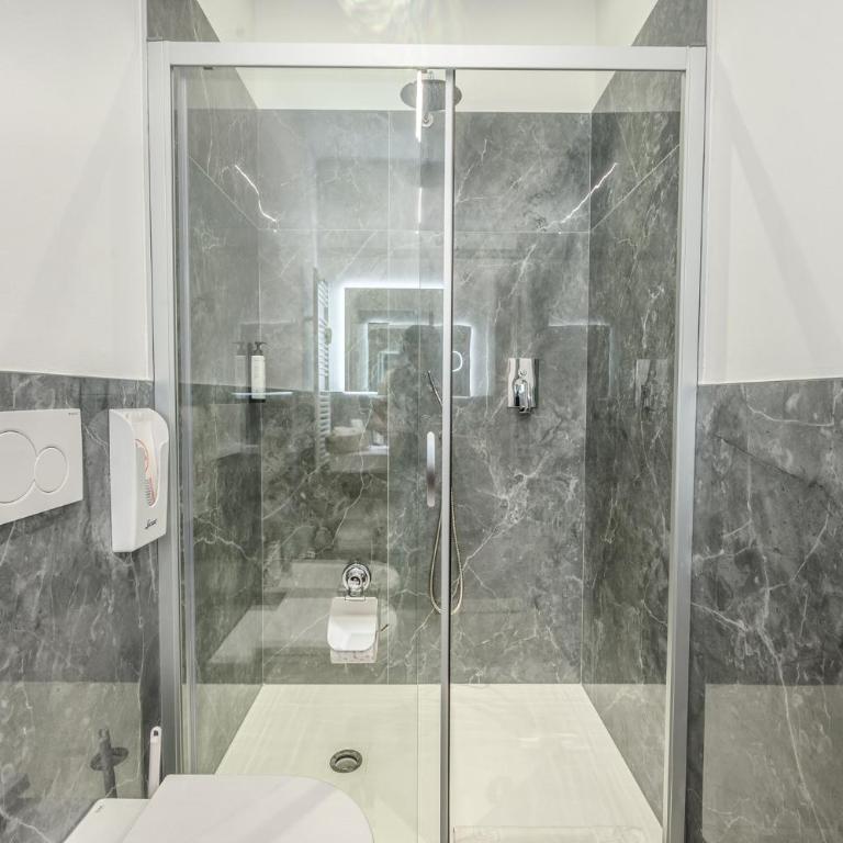 Affittacamere I Tesori di Modena - Camera Matrimoniale con Bagno Privato - 12