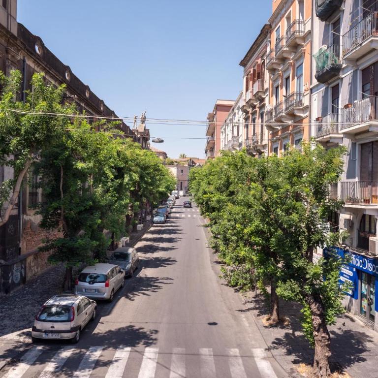 Terra dell'Etna - One-Bedroom Apartment with Balcony and City View - 11