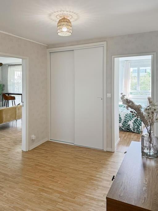 Chantilly - Appartement 2 Chambres avec Terrasse - 28