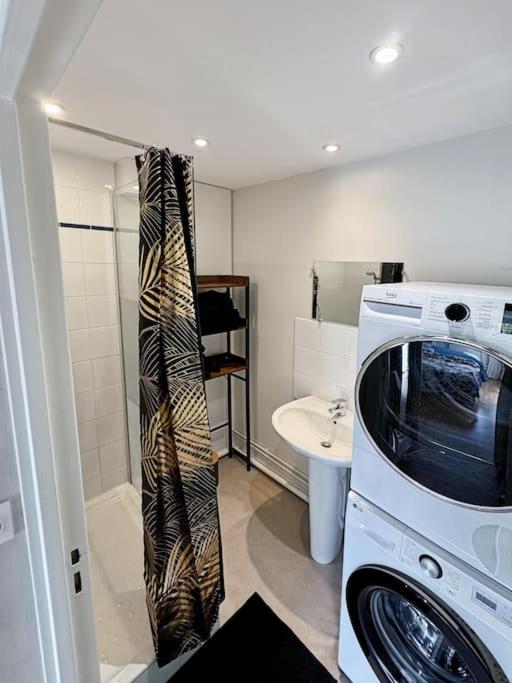 Chantilly - Appartement 2 Chambres avec Terrasse - 33