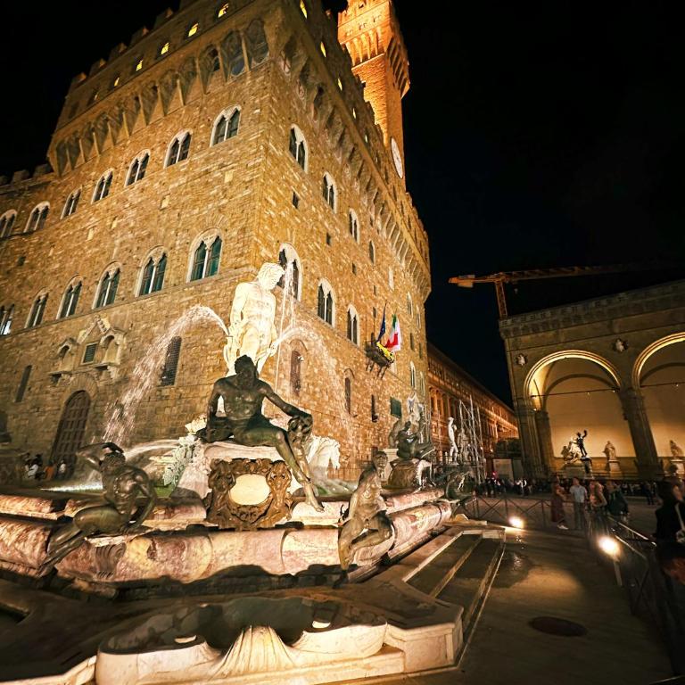 Luxury Art Apartment Piazza Signoria - Appartamento con 2 Camere da Letto - 40