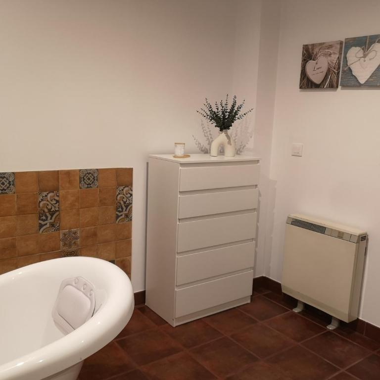 Casa con piscina y jacuzzi - Casa - 13
