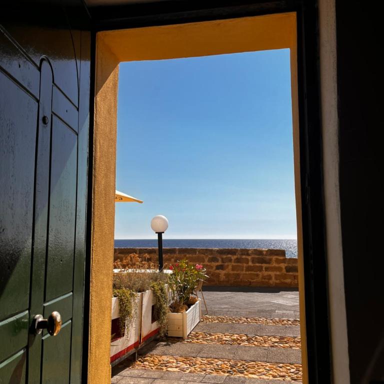 Filipp's Apartment Sea view - One-Bedroom House - 4