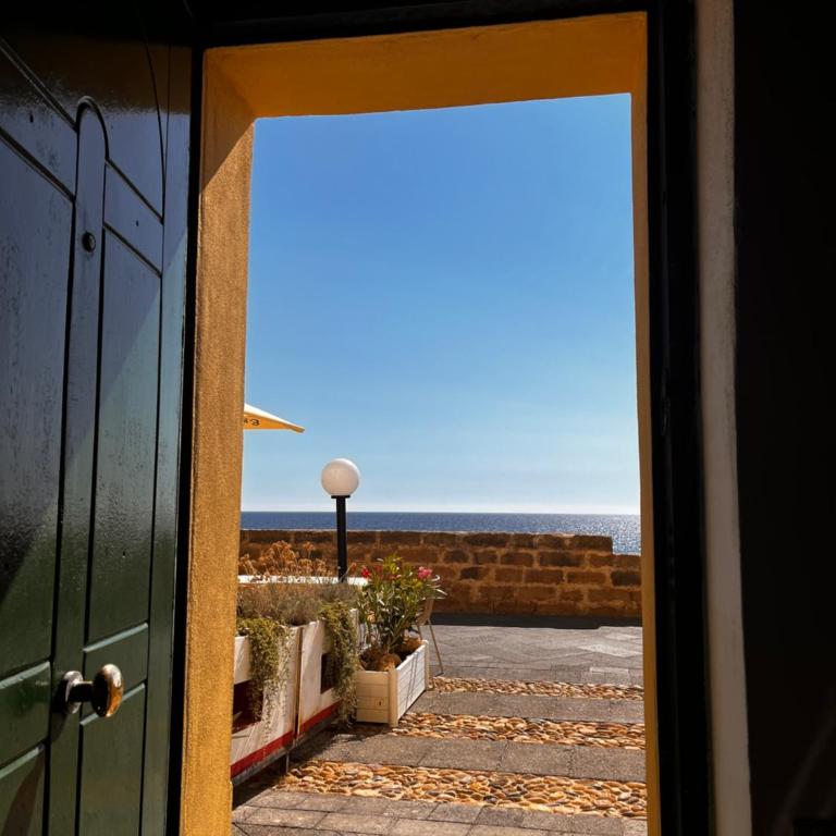 Filipp's Apartment Sea view - One-Bedroom House - 6