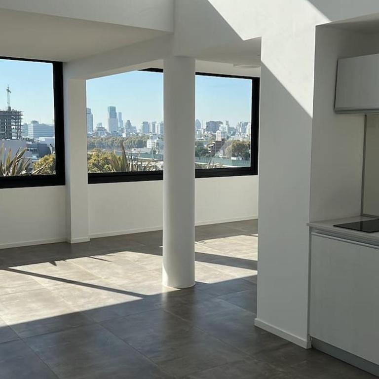 Amplio departamento con piscina y vista a la ciudad - Apartamento de 1 dormitorio - 8