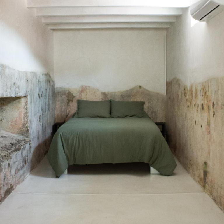 100-Year-Old Loft With Rooftop in Downtown - One-Bedroom Apartment - 6