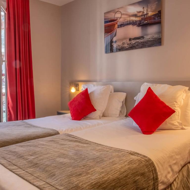 Hôtel de la Fontaine - Chambre Double ou Lits Jumeaux Standard - Côté Rue - 7