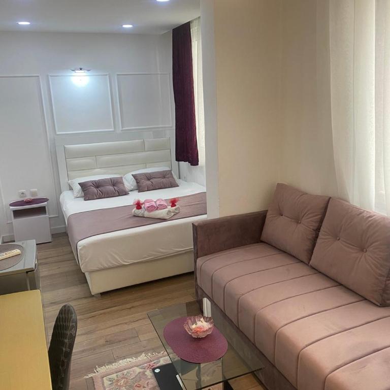 Riian Luxury Apartments - Dvokrevetna Soba sa Bračnim Krevetom i Sopstvenim Kupatilom - 1