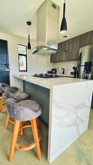 Villa moderna con una hermosa piscina, fogata y BBQ - Villa de 2 dormitorios - 3