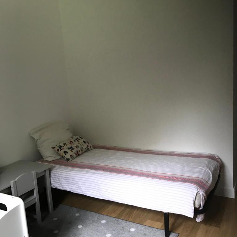 A l orée du lac Moriscot, chouette T3, idéale famille ,4 à 6 personnes, très bien desservie - Appartement 1 Chambre - 8