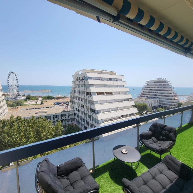 Appartement lumineux avec vue sur mer a 50 m de la plage et du centre - One-Bedroom Apartment - 22