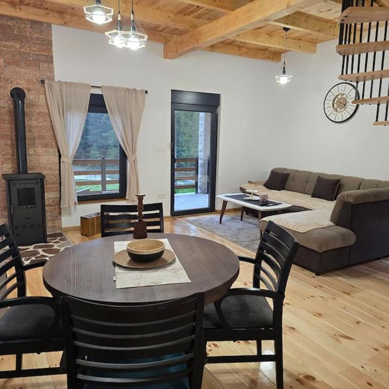 Cottage Catherine - Two-Bedroom Villa - 4