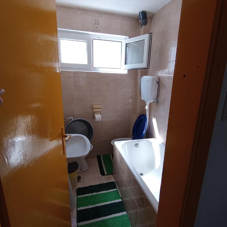 Vesela vila - Apartman sa 3 Spavaće Sobe - 8