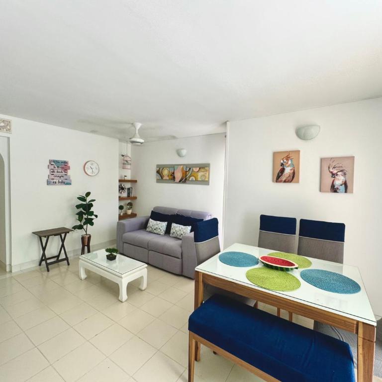 Apartamento a 3 cuadras del mar en Santa Marta - Two-Bedroom Apartment - 2