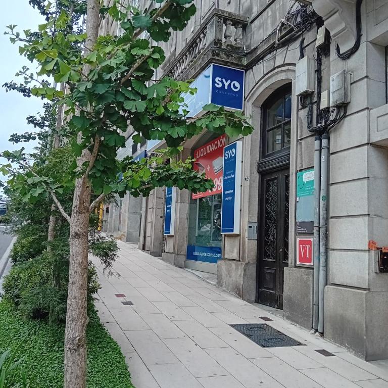 PISO GRAN VIA Vigo - Apartamento de 3 dormitorios - 25