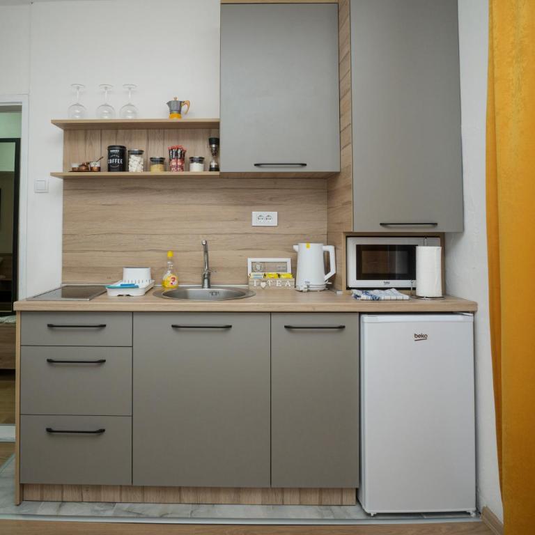 Inaya Apartman Free Parking - Apartman - 44
