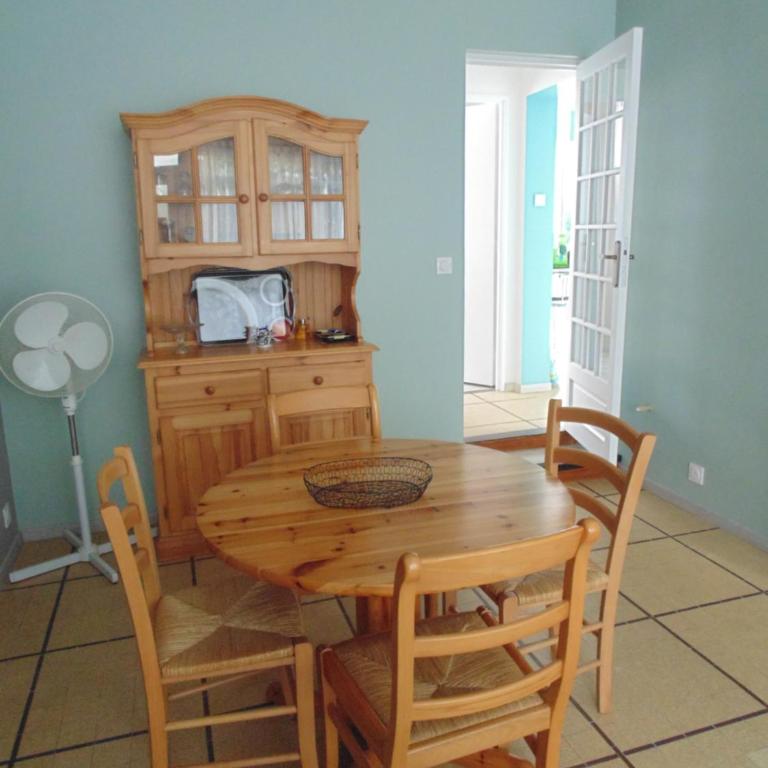 Appartement entièrement rénové avec internet, vous pouvez tout faire à pied - Apartamento de 1 dormitorio - 5