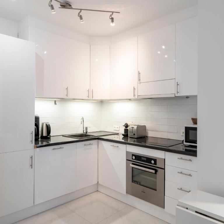 REF 1380 - Cannes Croisette - Apartment for rent - Apartamento - 5