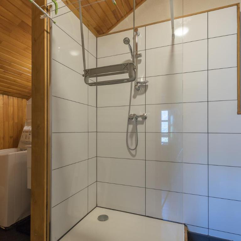 Les Serinthes - Pour 4 station accessible à pied - Appartement 1 Chambre - 6