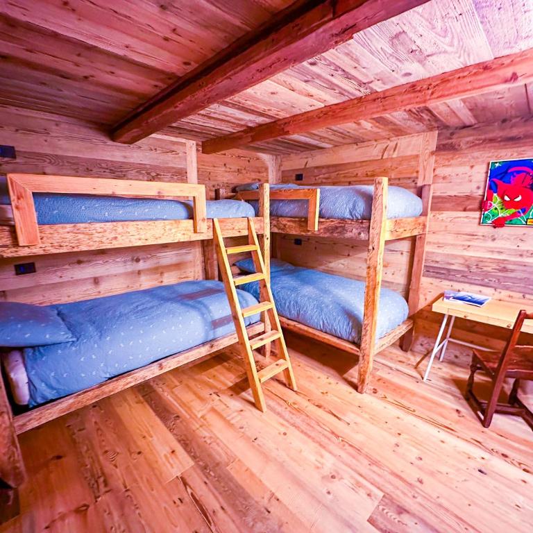 JOIVY Modern family chalet with stunning mountain views - Three-Bedroom Apartment with Montain View - 27