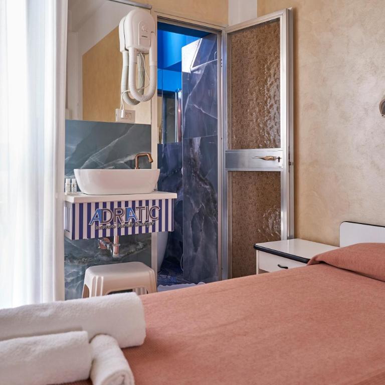 Hotel Adriatica sul Mare - Camera Superior Deluxe Matrimoniale/Doppia con Letti Singoli - 25