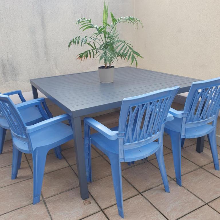 Appart avec terrasse, AirCon & parking clos - Apartment mit Terrasse - 13