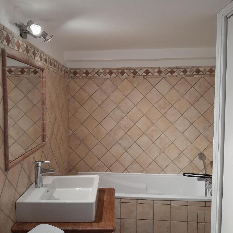 Flamants 1 5 personnes - One-Bedroom Apartment - 30