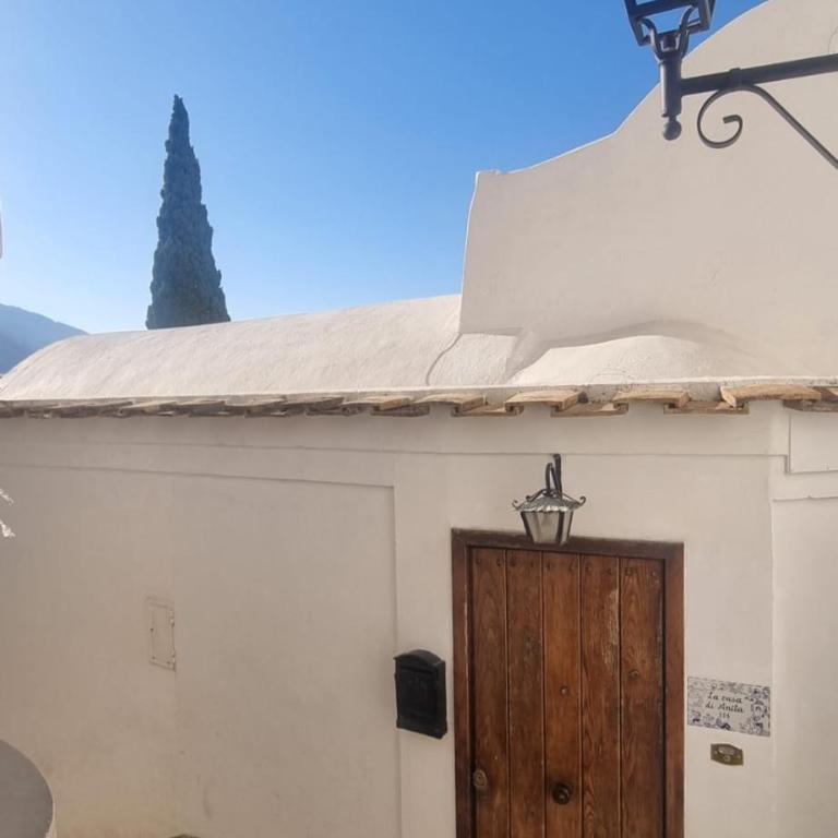 La Casa di Anita - Three-Bedroom House - 13