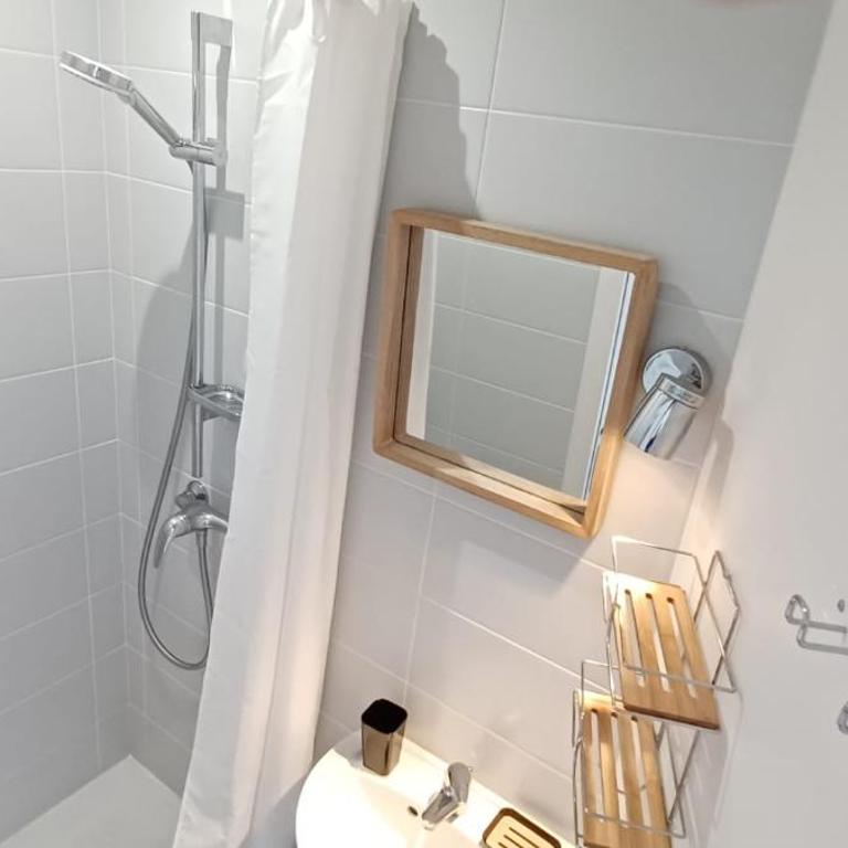 Les Chamois du Sancy - Three-Bedroom Apartment - 10