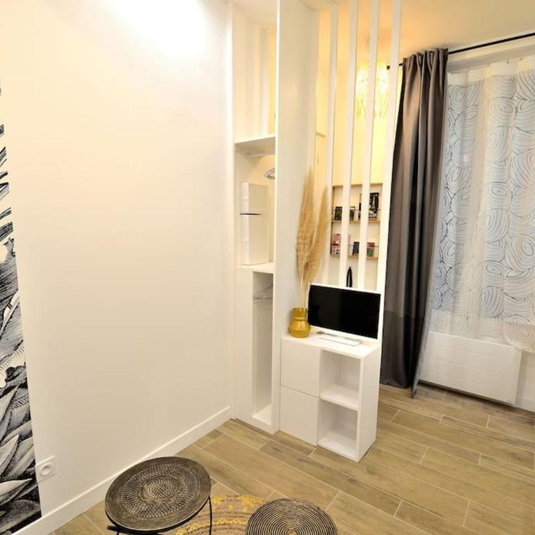 Tiny cosy studio NAMASTAY in trendy Canal St Martin area - Studio - 8