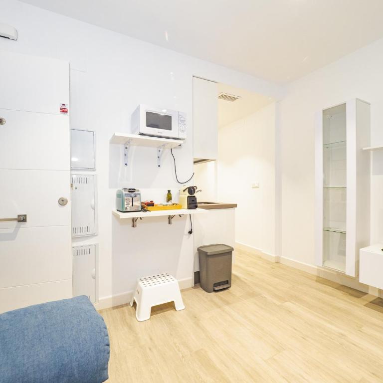 Cubo's Apartment Front Line Beach Fuengirola - Apartment - 12