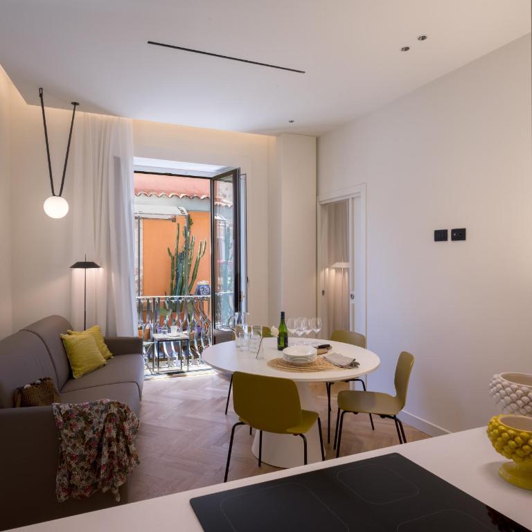 Maia Flora Taormina Apartments - Three-Bedroom Apartment - 5